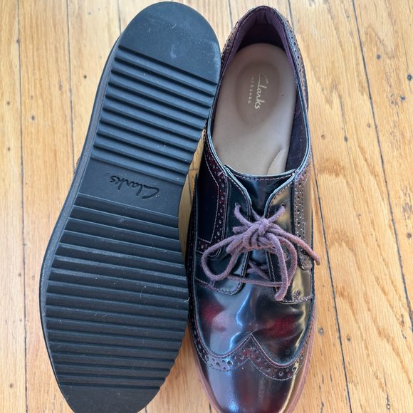 Clarks Womens Brogues - Picture 3 of 3